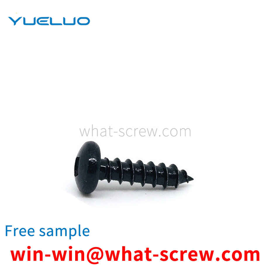 Production of square groove self-tapping screws